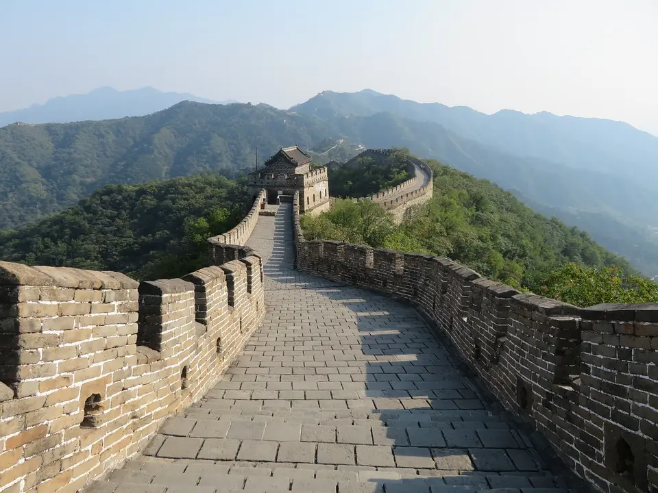 Turismo, afectado por coronavirus; cerrarán Disney Shangai y la Gran Muralla