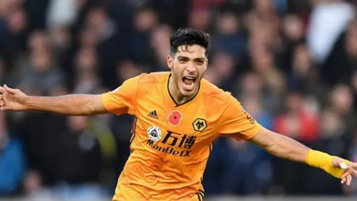 Raúl Jiménez elige a su rival más difícil y se compara con Agüero
