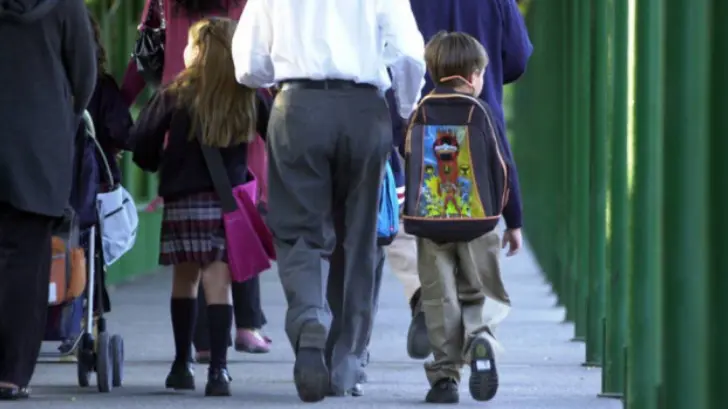 Prevén para agosto regreso a las aulas