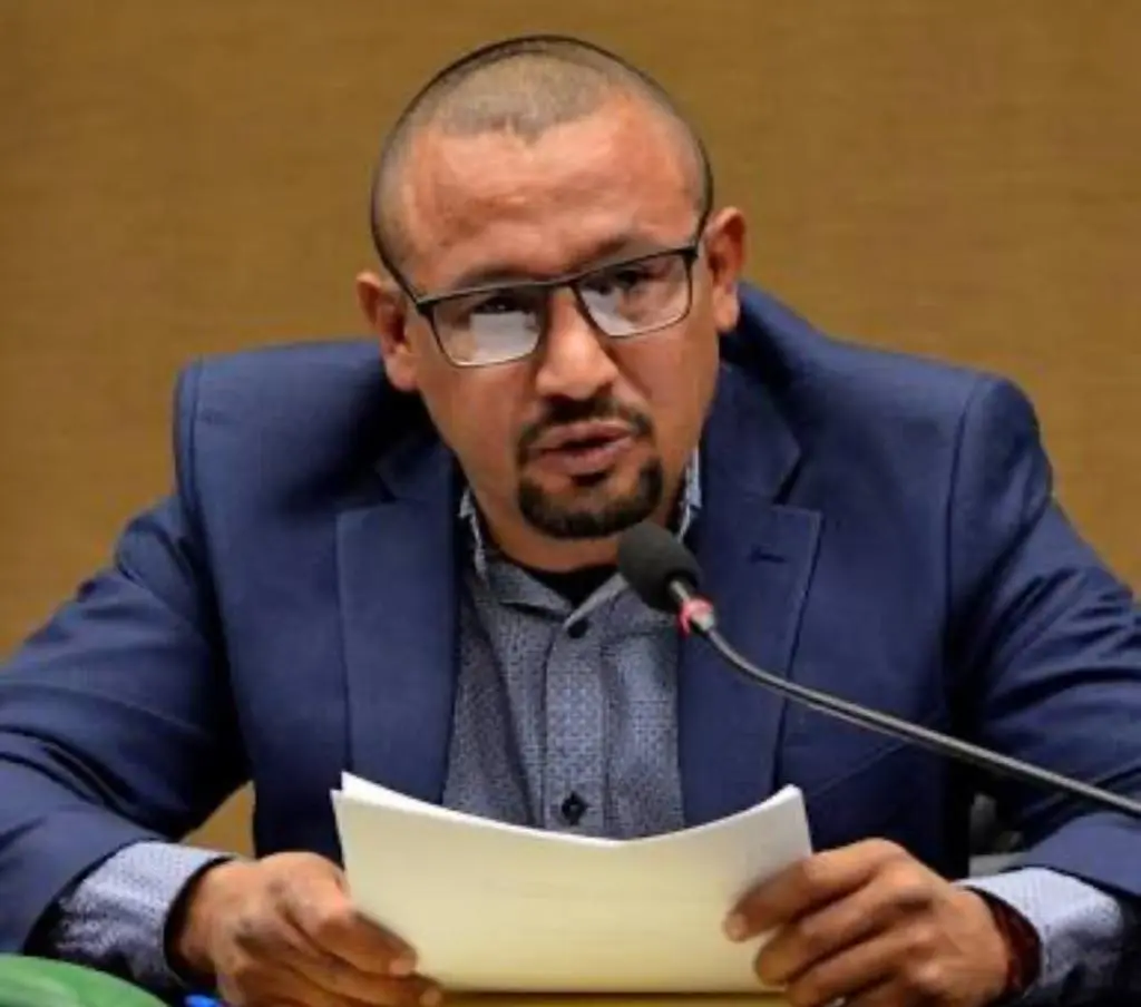 Aclara diputado Siri Salido participación en riña
