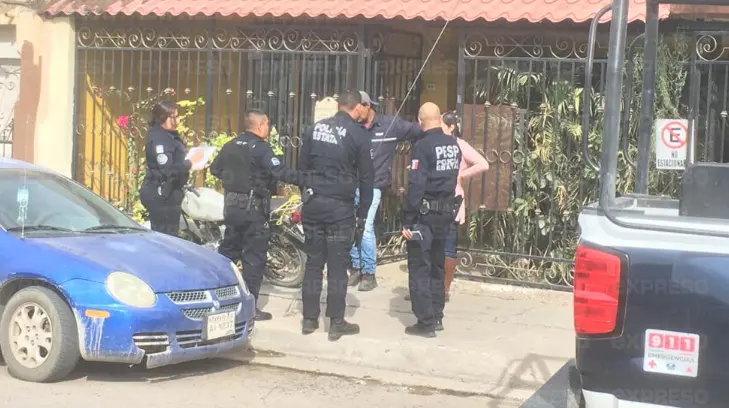 A punta de pistola logran 30 mil pesos