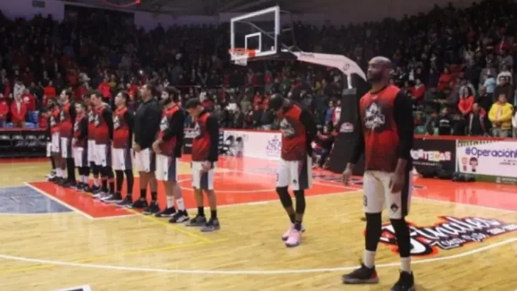 La extraña ‘lesión’ de un jugador de Mineros de la LNBP