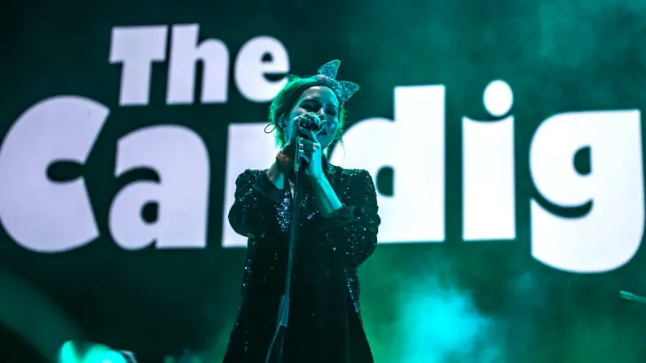 VIDEO | The Cardigans cantan ‘Cucurrucucú Paloma’ en el Vive Latino