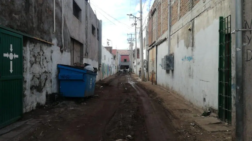 Rehabilitan el callejón Brasil en Ciudad Obregón
