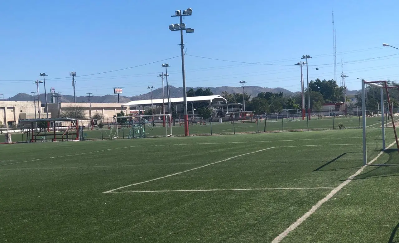 Así mantienen cuidados los parques y las unidades deportivas en Hermosillo