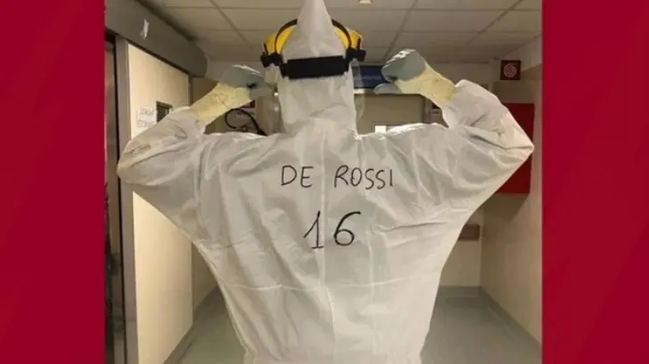 Roma hace un homenaje a los ‘héroes’ que luchan contra Covid-19