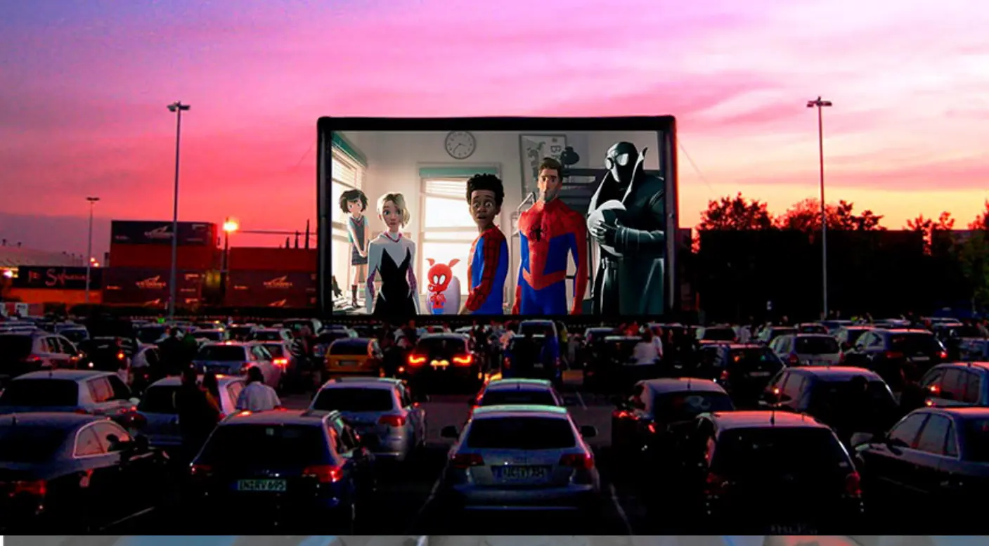 Cines alistan regreso a nueva normalidad… en autocinema