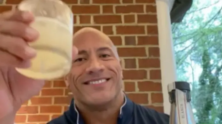 VIDEO | Dwayne Johnson lanza su marca de tequila