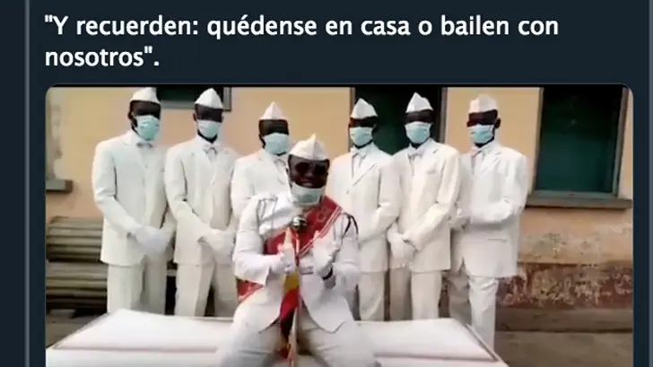 ¿Recuerdas los memes de los hombres bailando mientras cargan un ataúd?