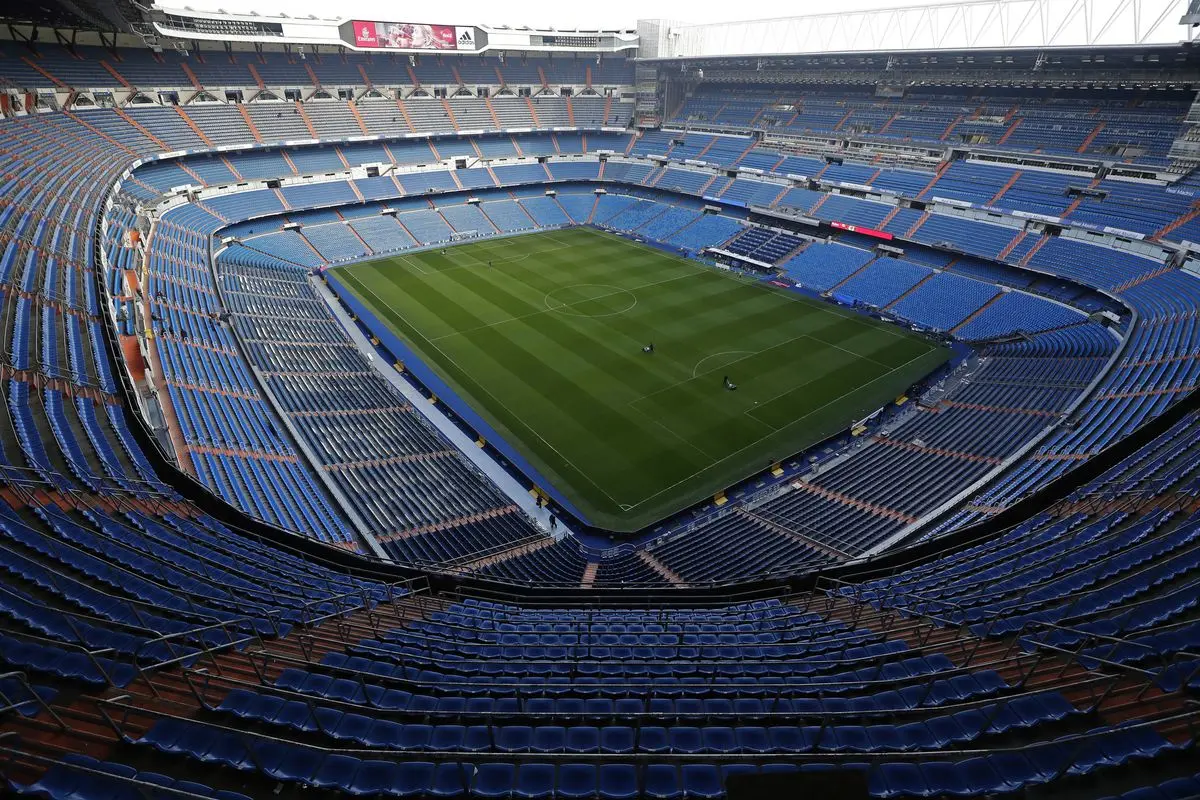 Futbol español sin aficionados hasta el otoño
