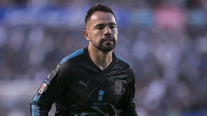 George Corral va por una nueva oportunidad con Puebla