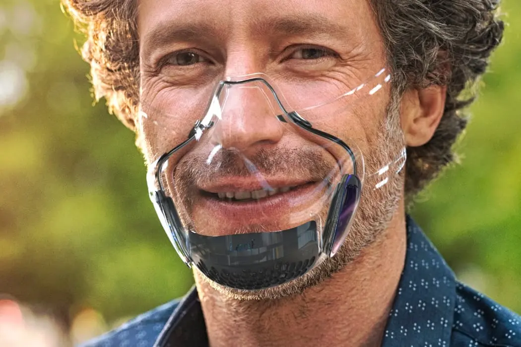 Crean la primera mascarilla transparente