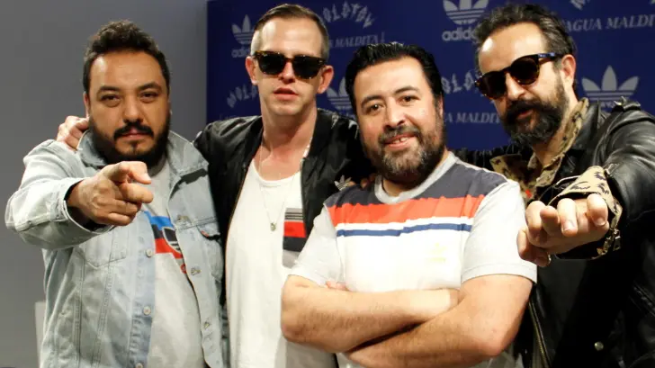 ¡Están molestos! Molotov reclama a político por robarse su canción