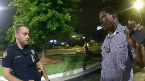 Autopsia: Policía le disparó por la espalda a negro en Atlanta