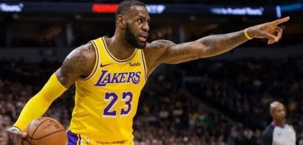 LeBron James y Giannis se muestran en buena forma