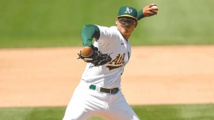 Atléticos ganan 1er juego con nueva norma de extra innings; derrota 7-3 a los Angelinos