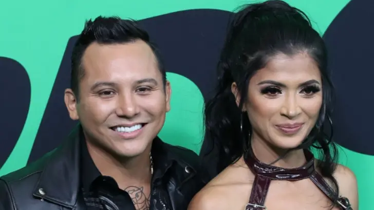 Edwin Luna no descarta cantar con su esposa Kimberly Flores