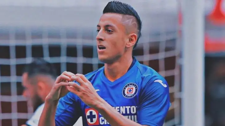 Alvarado destaca importancia de disciplina en un futbolista