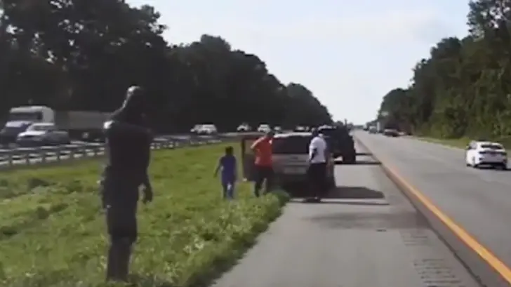 VIDEO | Shaquille O’Neal auxilia a una mujer tras accidente