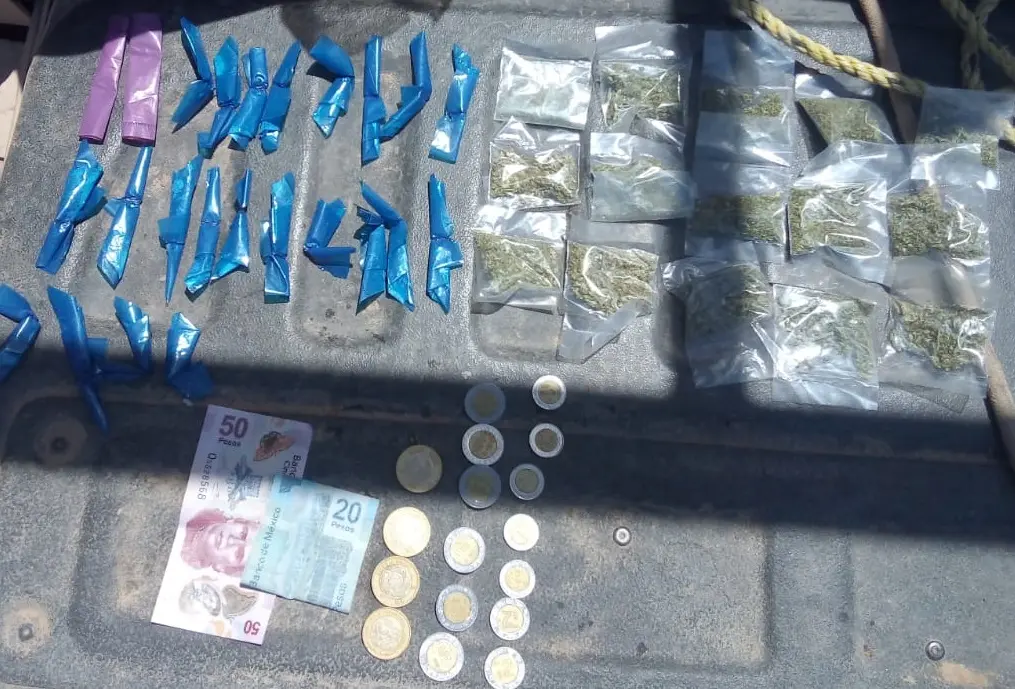 Fueron detenidos tres hombres por posesión de drogas