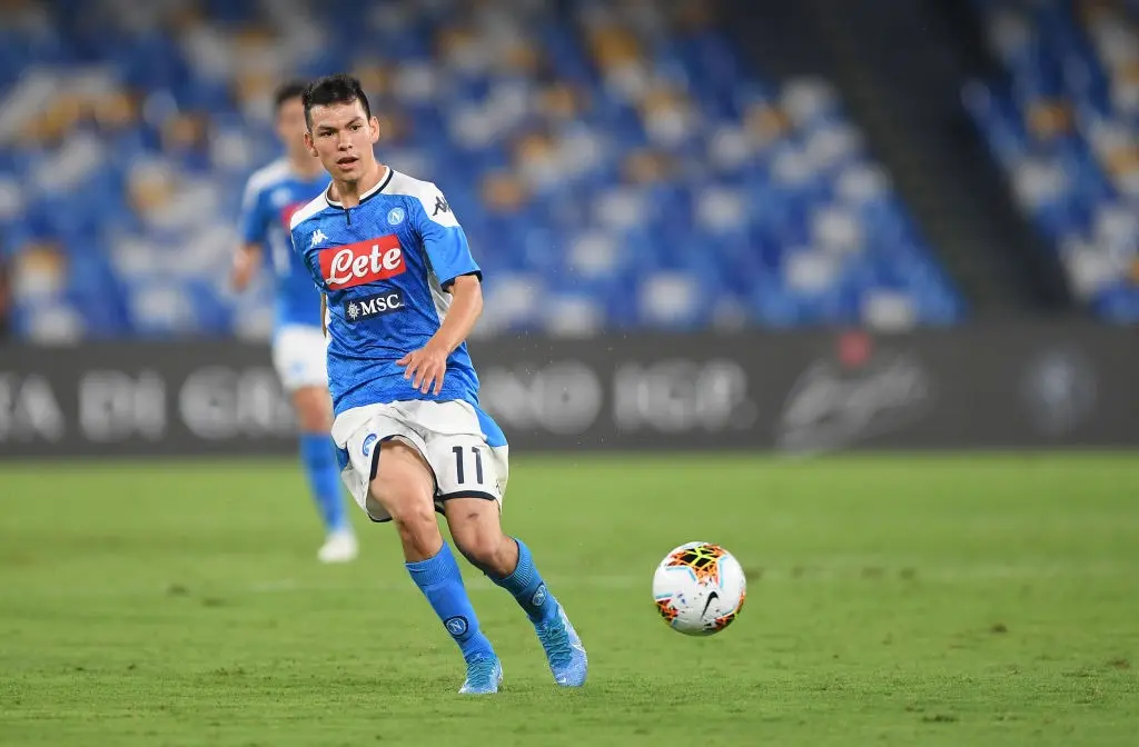 Chucky Lozano anota dos goles en menos de media hora con el Napoli