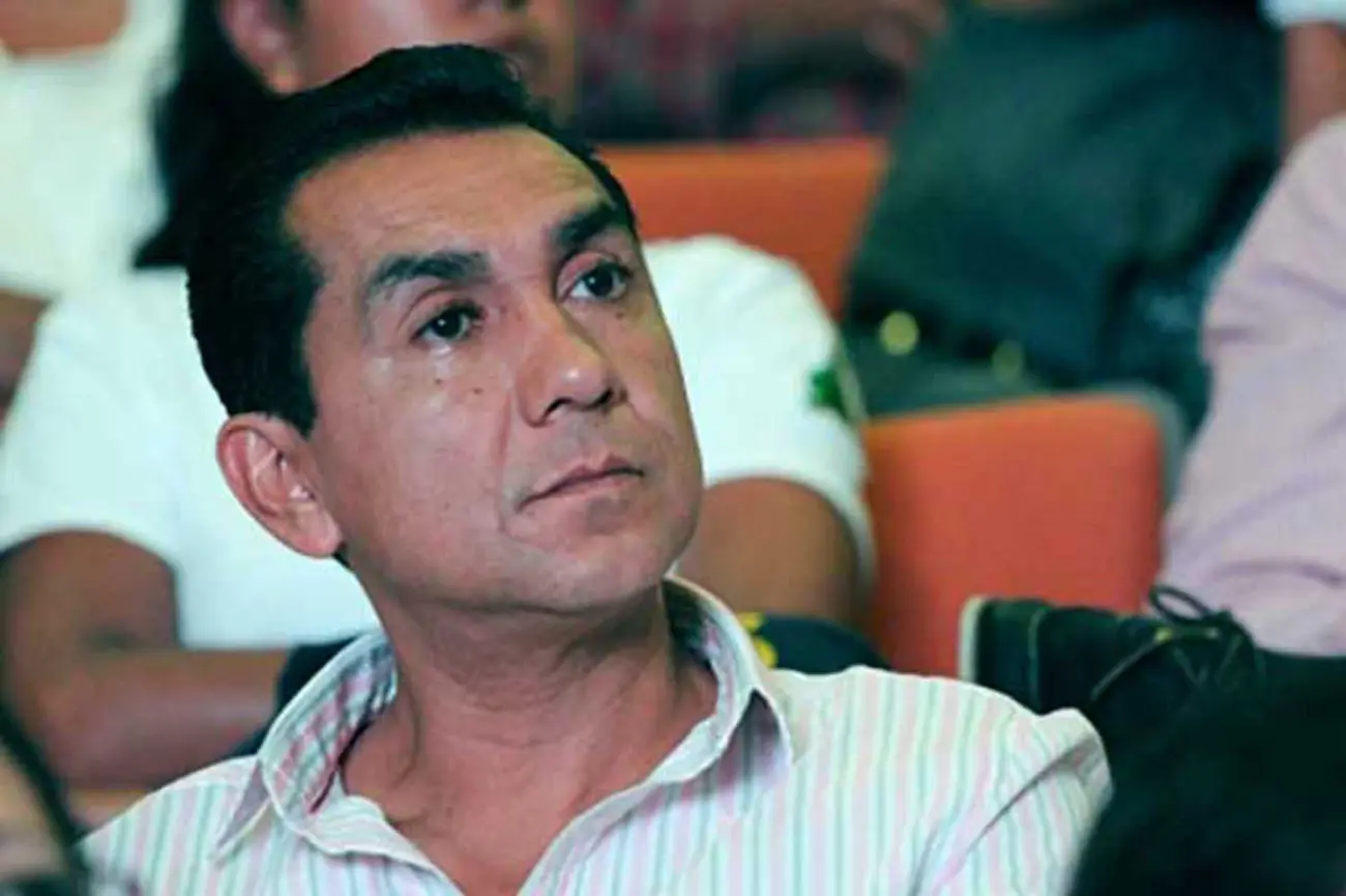Ordenan nueva aprehensión contra Abarca y su esposa