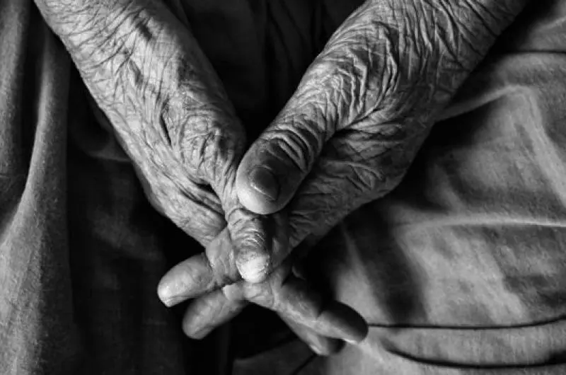 Cómo cuidar bien de tus abuelos en estas fechas decembrinas