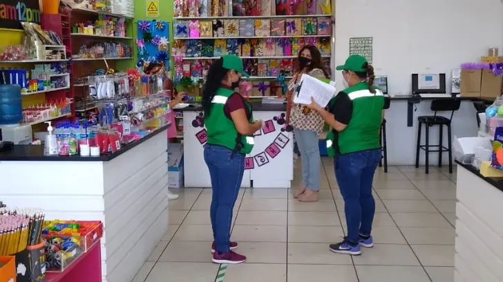 Brigadas de Vida entrega cubrebocas a hermosillenses