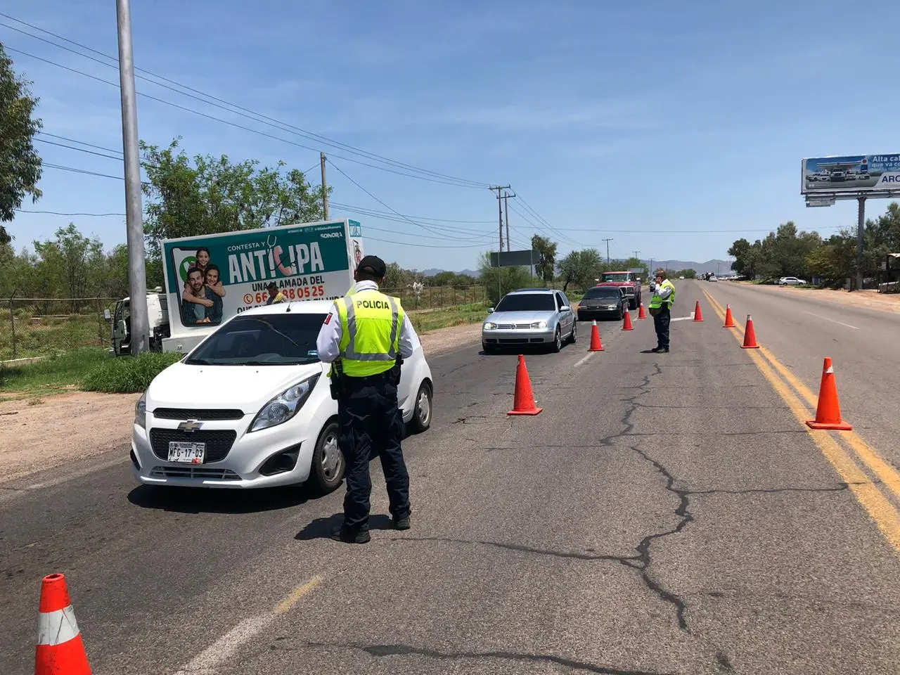 Baja afluencia de vehículos rumbo a Kino este fin de semana