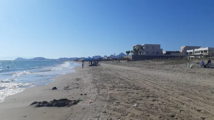 Playa de Bahía de Kino en Hermosillo, Sonora. (Foto: Archivo/EXPRESO)