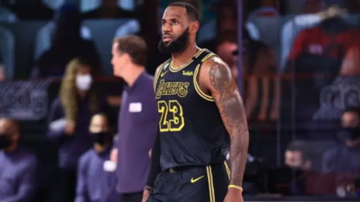 LeBron James insulta a Trump y jugadores de la NBA y NFL reaccionan