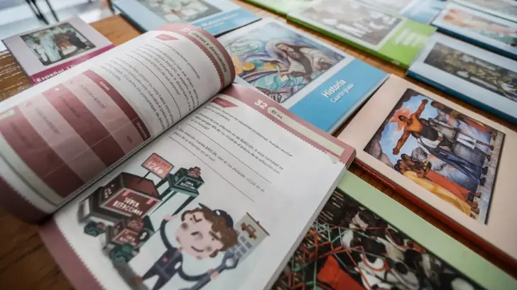 Falso que padres de familia descargarán e imprimirán libros del próximo ciclo escolar: AEPAF
