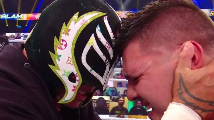 VIDEO | Dominik Mysterio sin éxito al defender su legado en SummerSlam