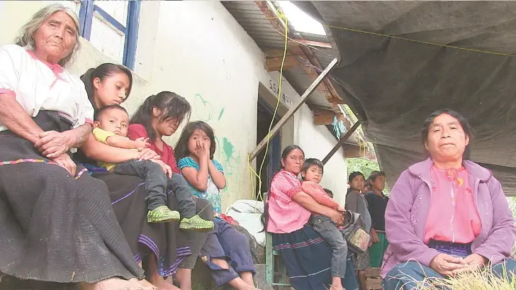 Más de 8 mil personas abandonaron sus casas por la violencia