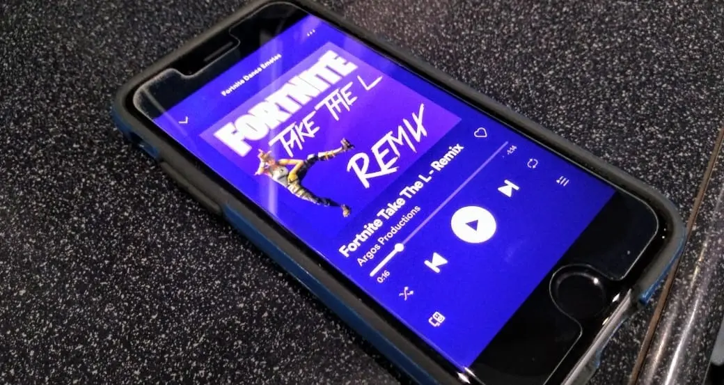 Se une Spotify a demanda ‘Épica’ Vs. Apple