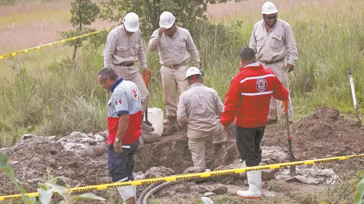 Localizan toma clandestina en chatarrería de Ecatepec