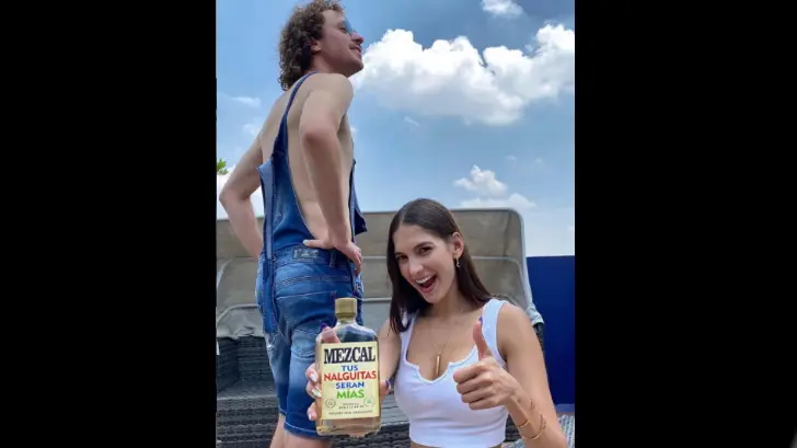 Ary Tenorio, novia de Luisito Comunica, recrea foto polémica