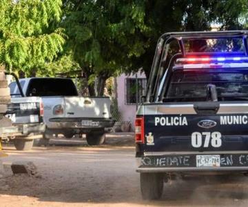 Hombre se clava navaja tras golpear a su pareja en Urbi Villa del Cedro