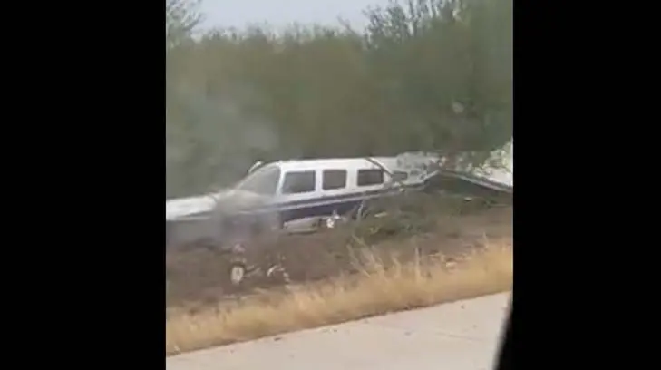 Desplome de avioneta en Loma de Guamúchil deja dos lesionados