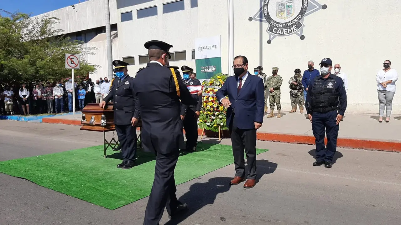 Realizan último pase de lista de agente caído en servicio de Cajeme