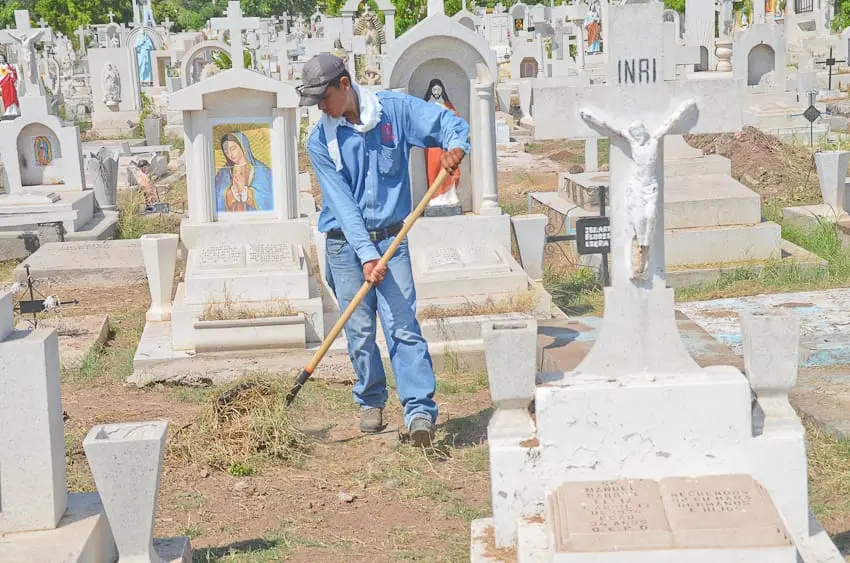 Del 30 de octubre al 02 de noviembre, estarán cerrados los panteones en Navojoa