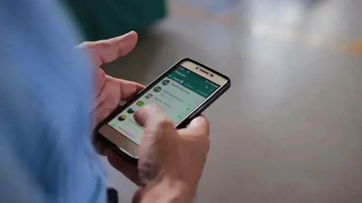 Truco para cambiar el color de letra en WhatsApp