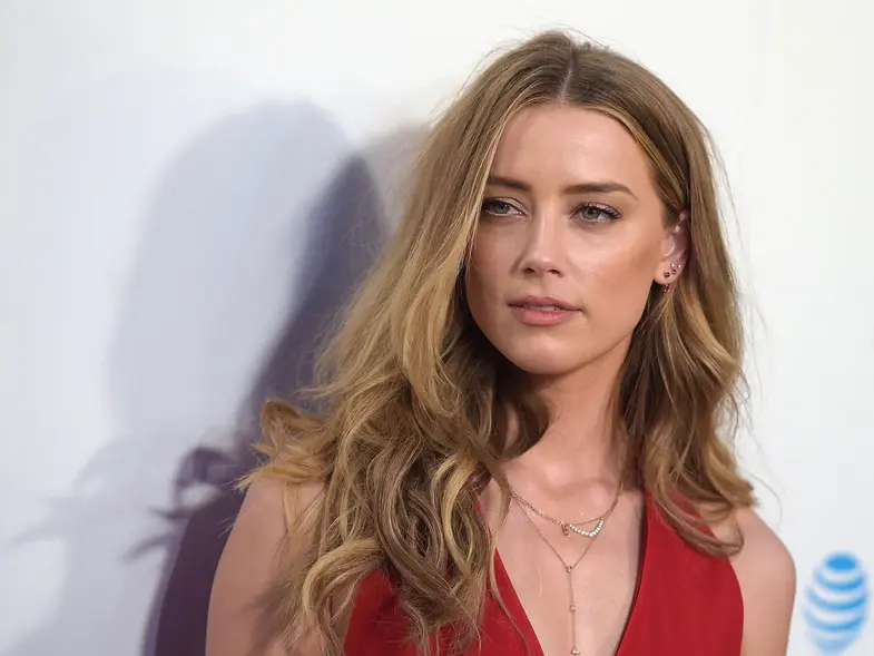 El rostro más bello que existe es el de Amber Heard, según estudio