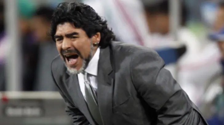Joven dice ser hijo de Maradona; pide exhumen su cuerpo para extraer ADN