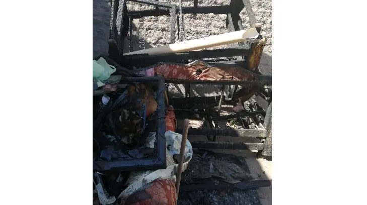 Lo que sabemos del incendio de pino navideño que dejó sin hogar a una familia en Etchojoa