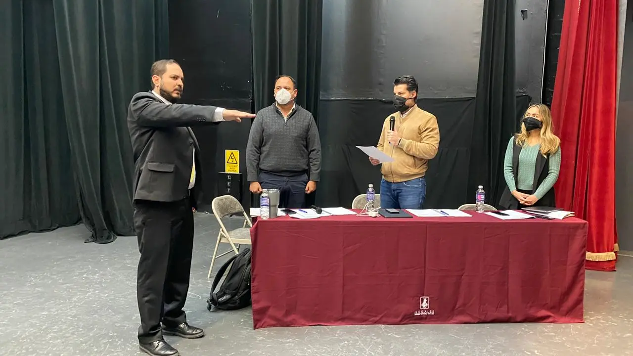 Nogales ya tiene nuevo secretario: toma protesta Héctor Elio García