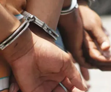 Arrestan a dos hombres por casos de violencia familiar en Hermosillo