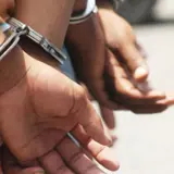 Detienen a dos con posible narcótico en dos colonias de Hermosillo