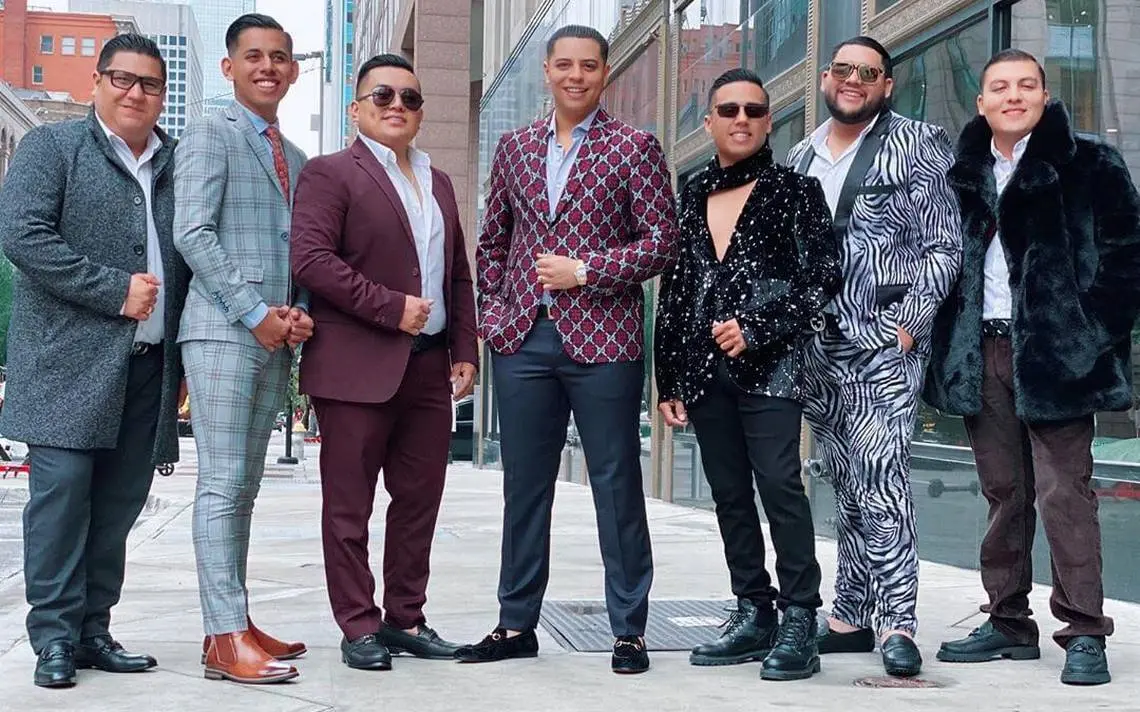 Grupo Firme se ponen rebeldes y cantan Enloquéceme’