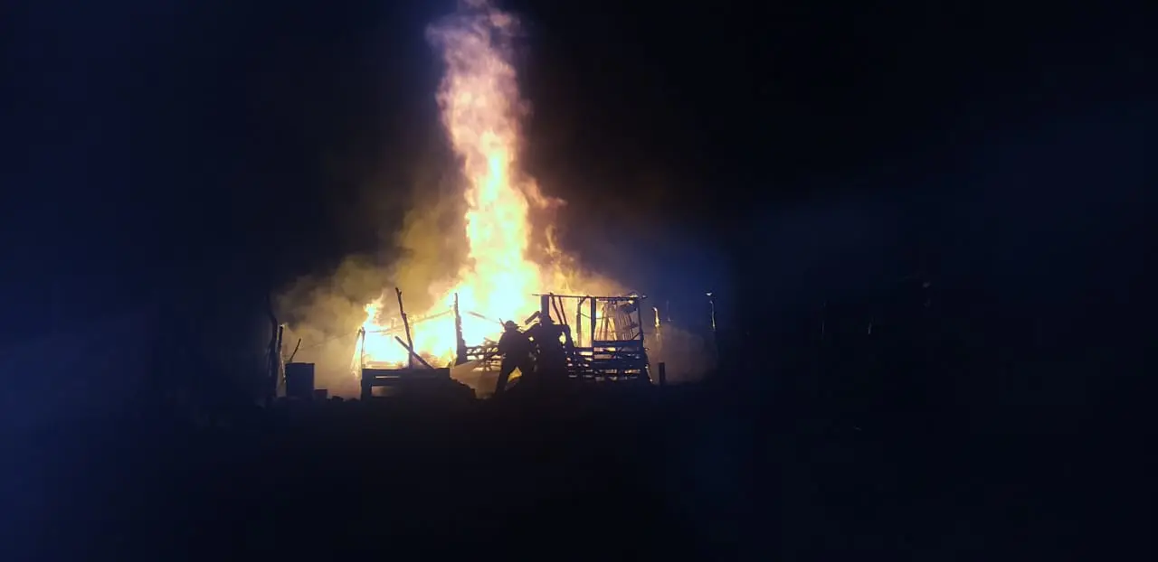 Incendio en el Poblado Miguel Alemán deja cuatro lesionados de gravedad